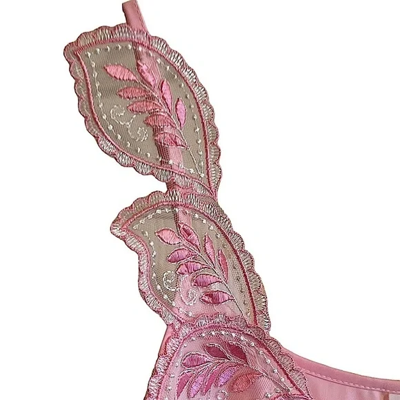 Barbie Pink Delicate Lace Trim Chemise Slip Nightgown Dress Small - Picture 4 of 8